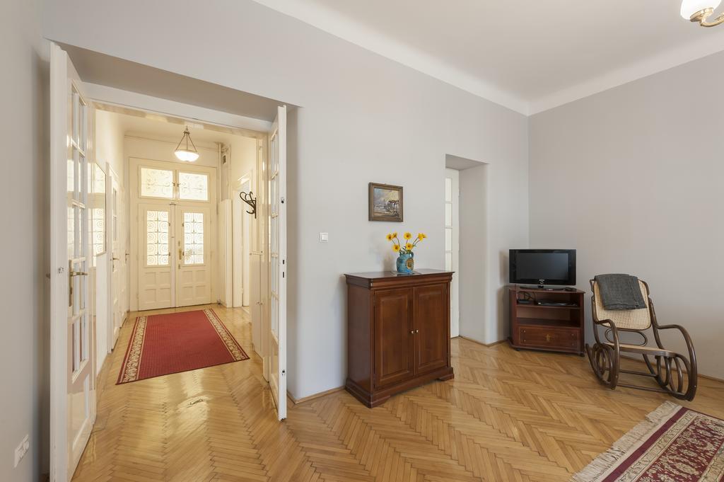Liszt Ferenc Boutique Apartment Budapest Ngoại thất bức ảnh