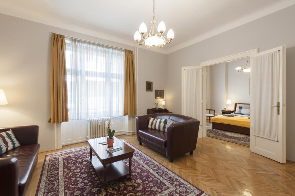 Liszt Ferenc Boutique Apartment Budapest Ngoại thất bức ảnh